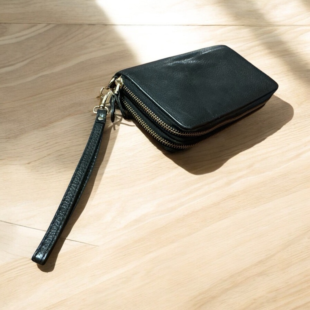 Black Leather Wristlet Wallet